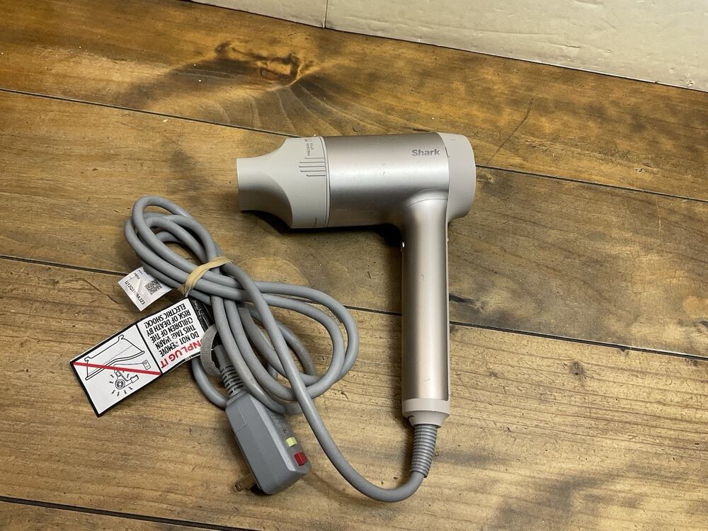 Shark Hyper Air IQ Hair Blow Dryer HD112 31
